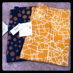 Set of 2 LuLaRoe Cassie Skirts size L BNWT